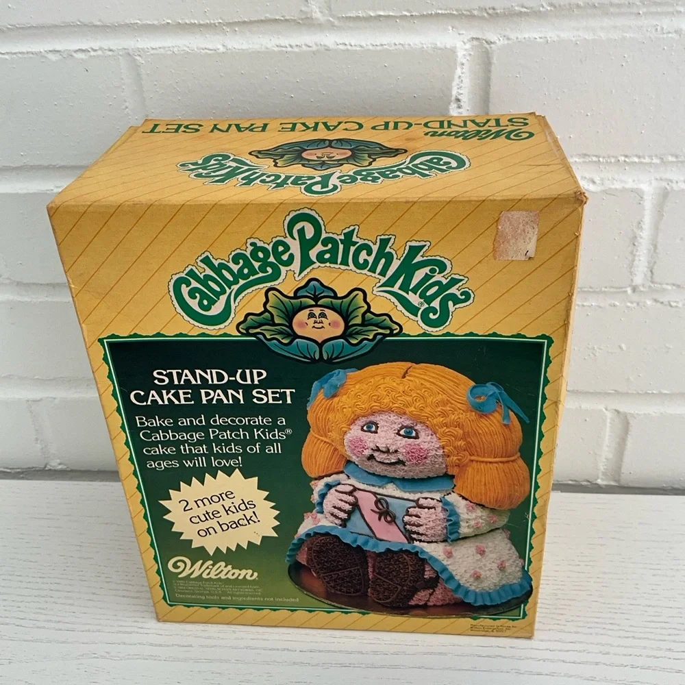 Box Never Opened-Old Style-Wilton Cabbage Patch Kids Stand-Up Cake Pan Set